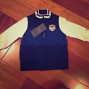 Tommy Hilfiger zip up. Brand New 12 months
