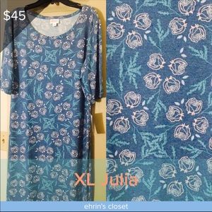 💙 BRAND NEW : LULAROE JULIA 💙