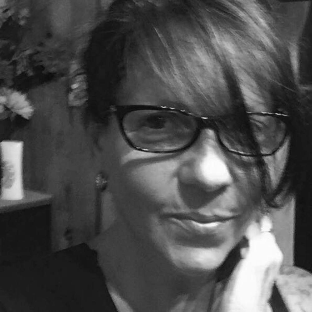 Meet your Posher, Julieann