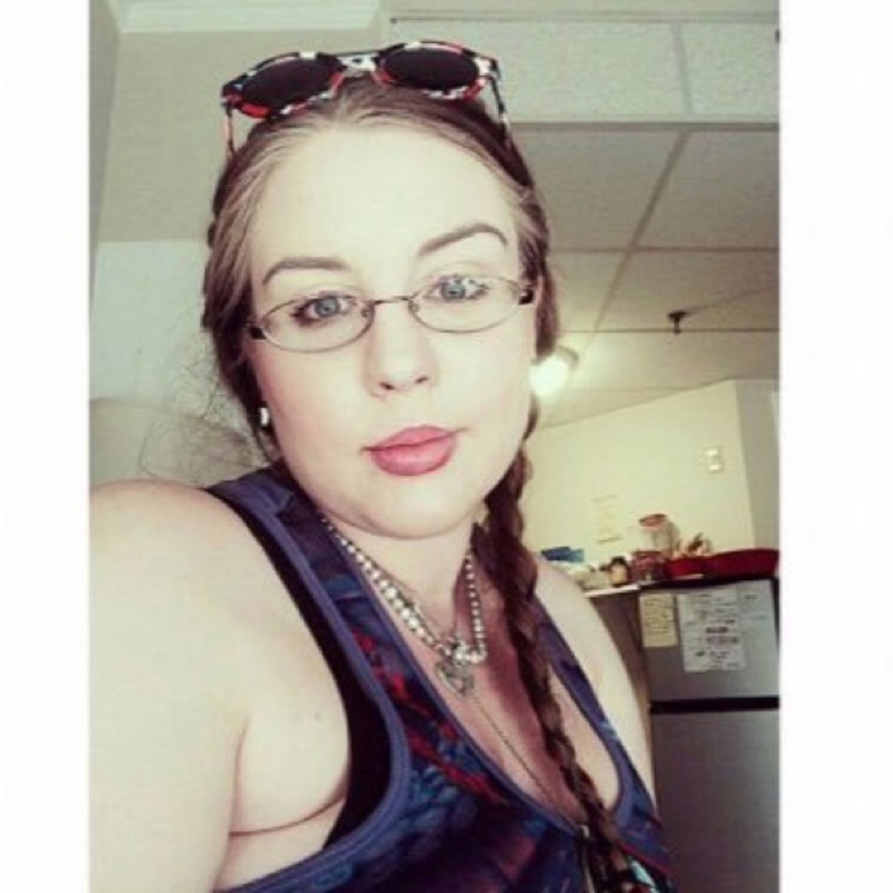 Meet your Posher, Kara