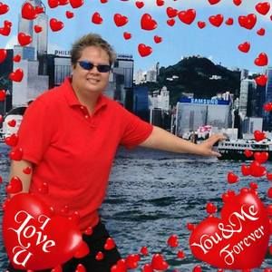 Meet your Posher, Liz