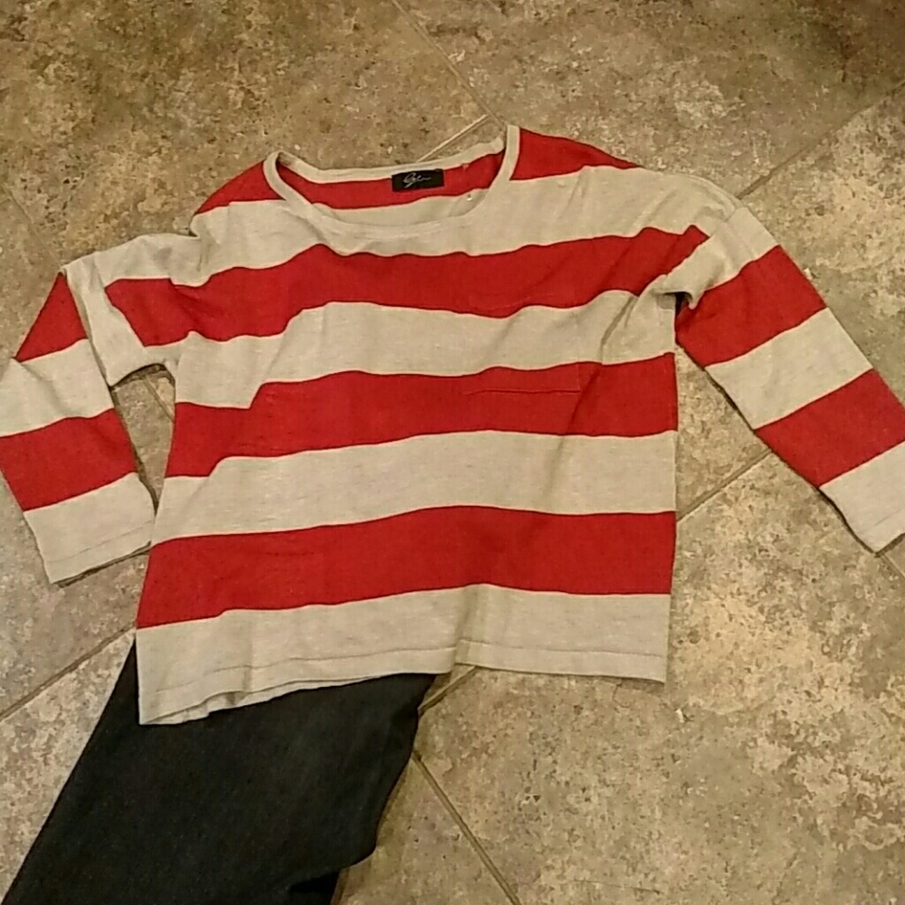 Fun striped top, size M.