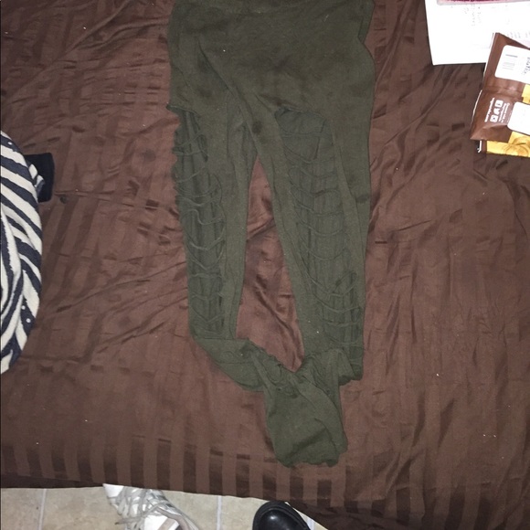 150 it a New York &company and bebe wait trainee - Picture 6 of 8