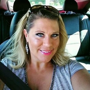 Meet your Posher, Michele