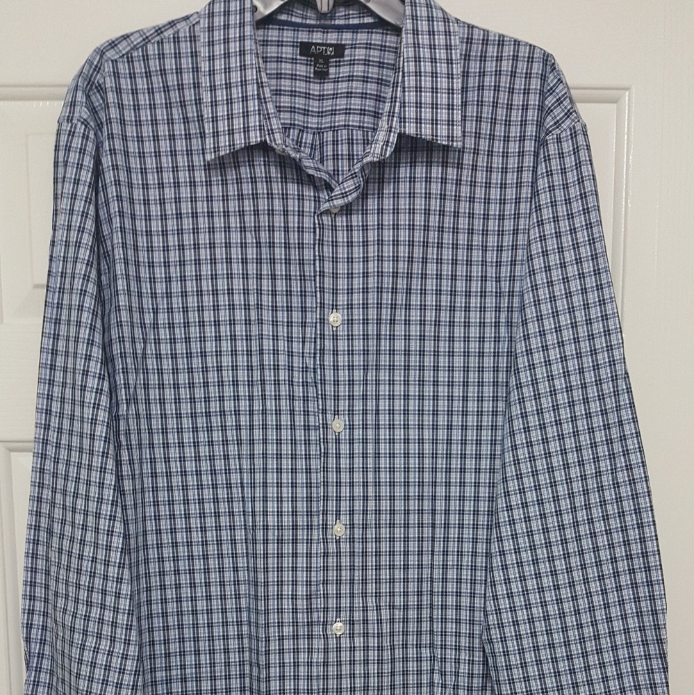 Apt. 9 Men's Dress Shirt.