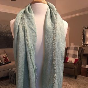 NWOT.. Anthropologie Scarf