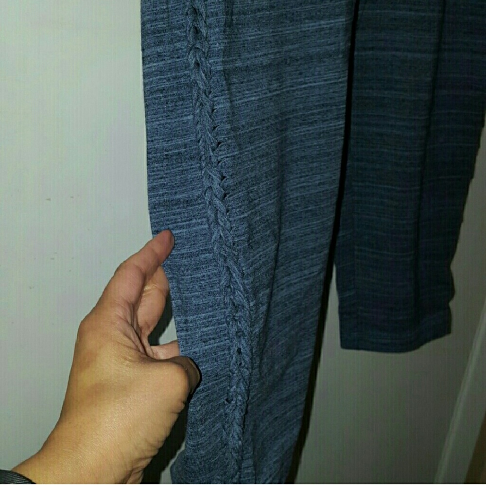 Victoria Secret Yoga Pants - Picture 2 of 3
