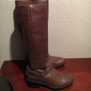 Women's leather riding boots