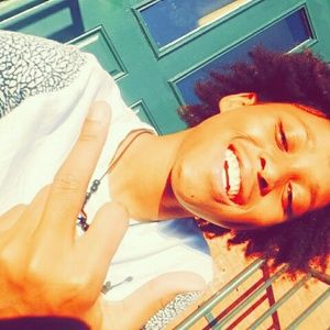 Meet your Posher, Omari