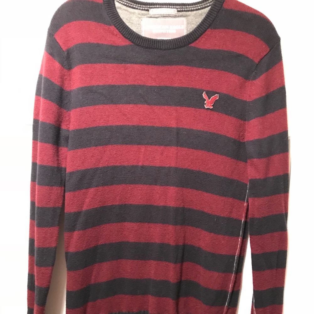 American Eagle young men’s sweater