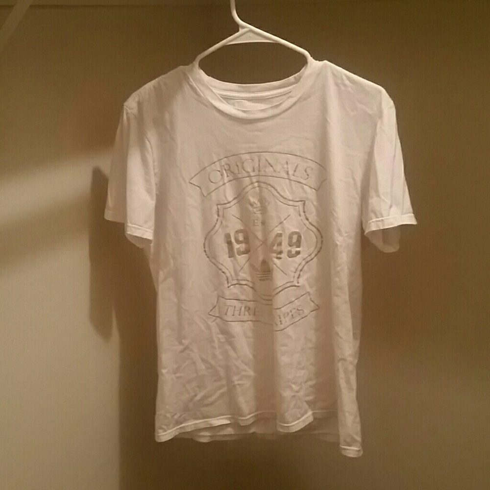 Adidas tee