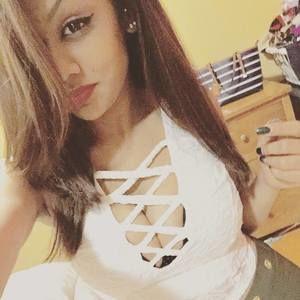 Meet your Posher, Anniessa