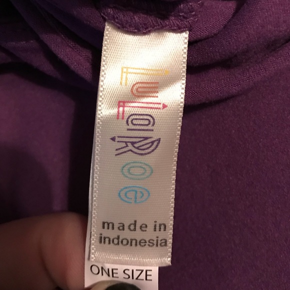 LuLaRoe one size leggings - Picture 2 of 3