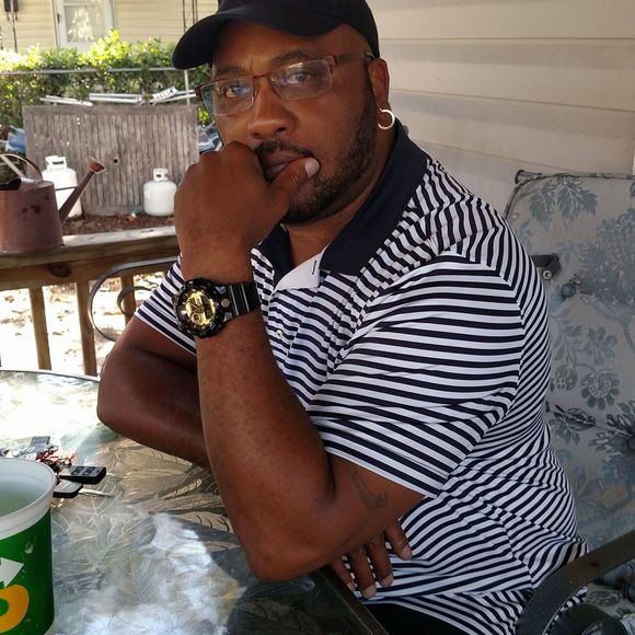 Meet your Posher, Kenneth - Picture 1 of 1