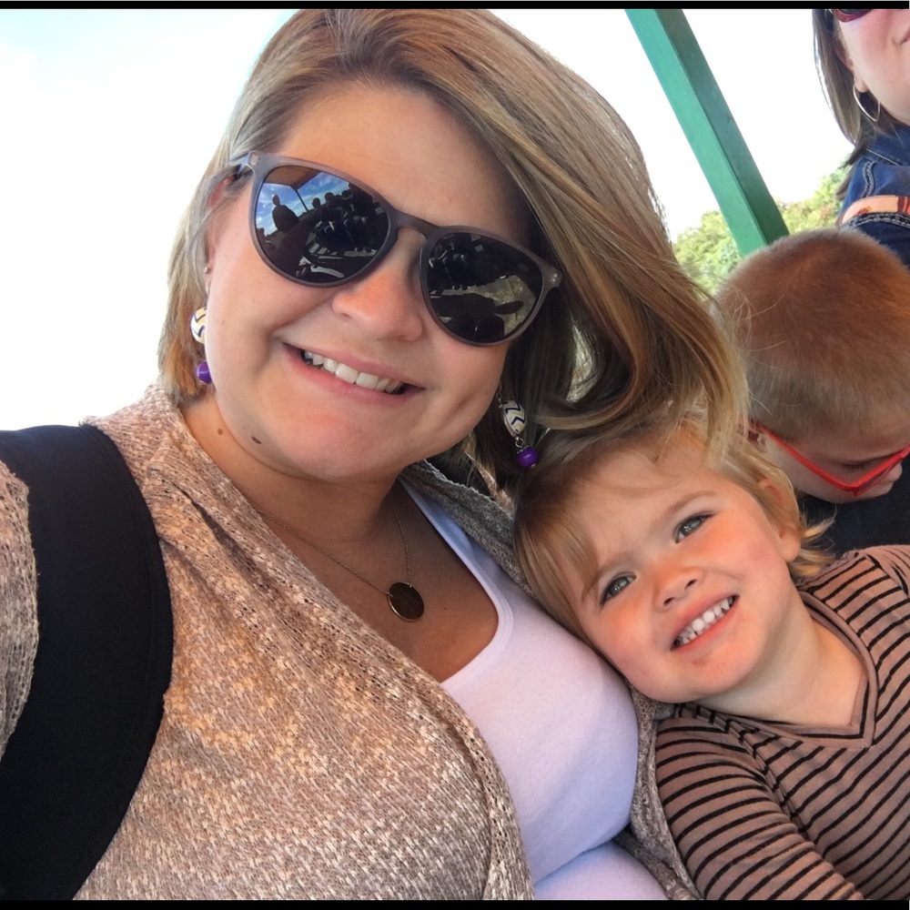 Meet your Posher, Ashley