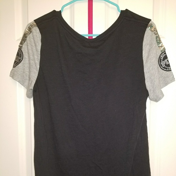 Victoria's Secret V-neck Shirt - Picture 4 of 4