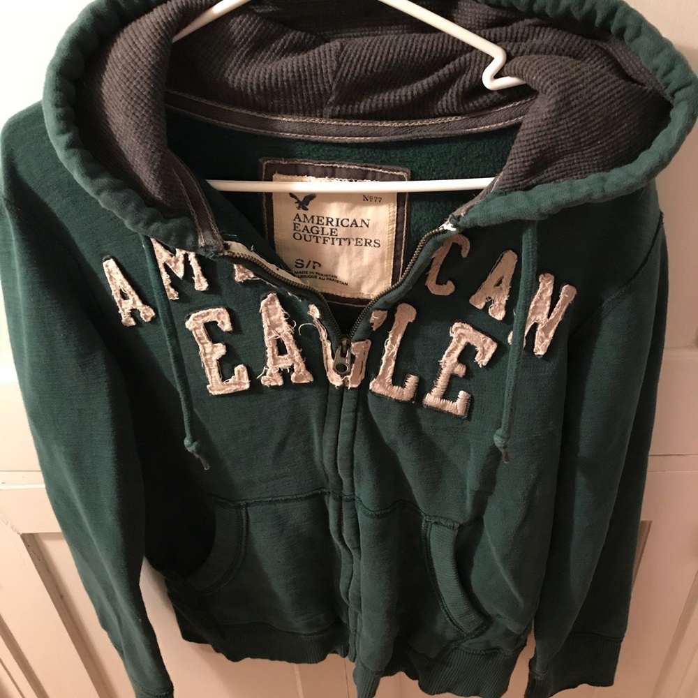 Young men’s American Eagle hoody