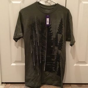 Men's Medium T-shirt hunter green New with tags