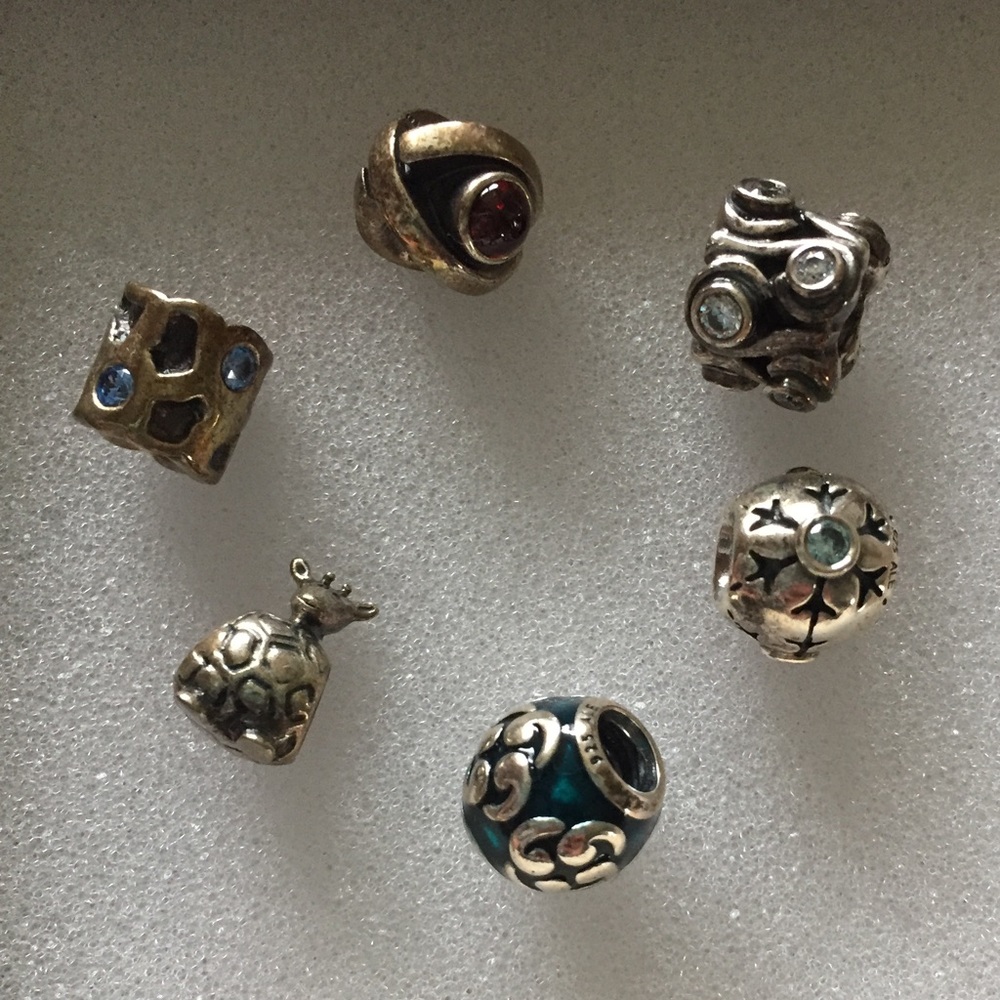 Pandora charms 6 charms. No Trades