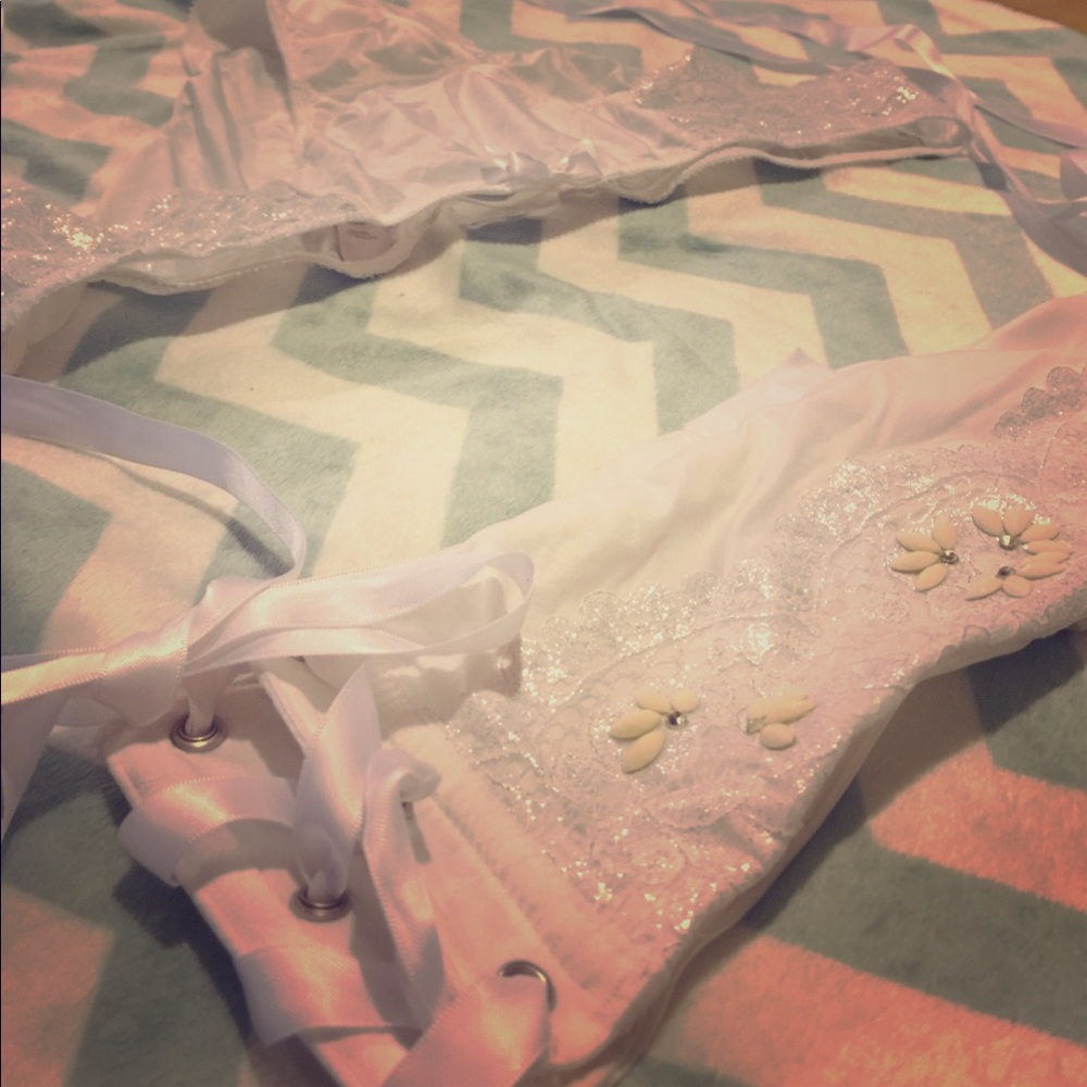 VS waist garter and matching panty