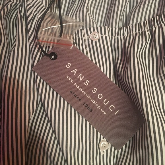 Striped Open Shoulder Top - Picture 4 of 4