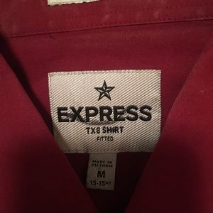 Men’s express snap button maroon shirt.