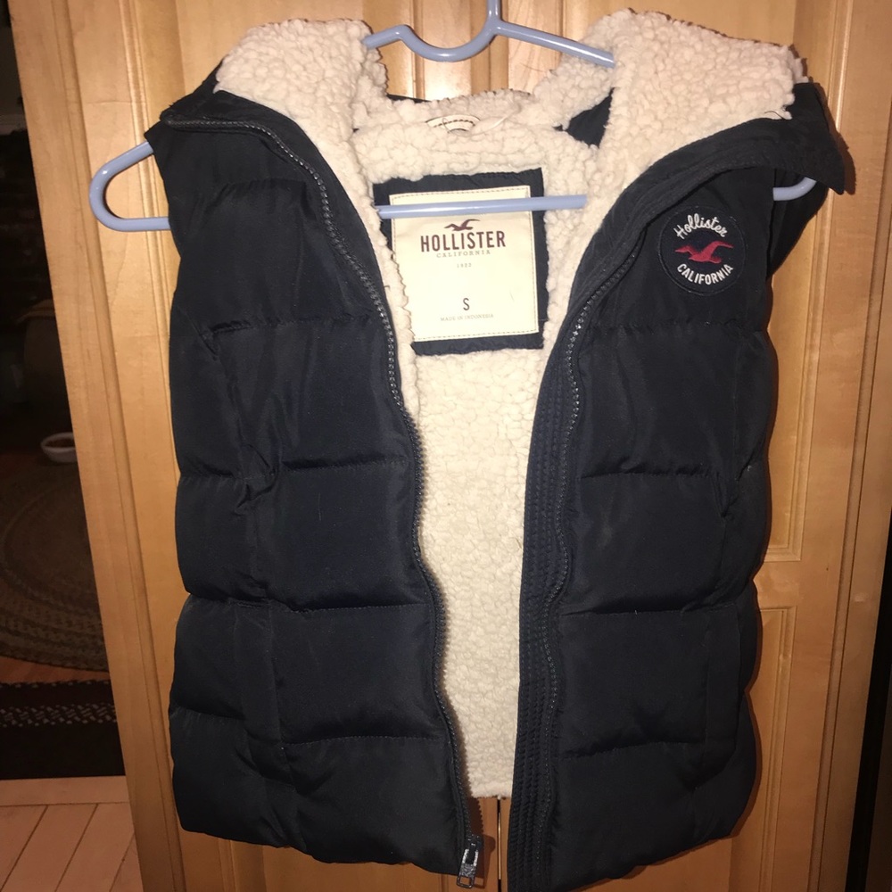 *New* Hollister Vest