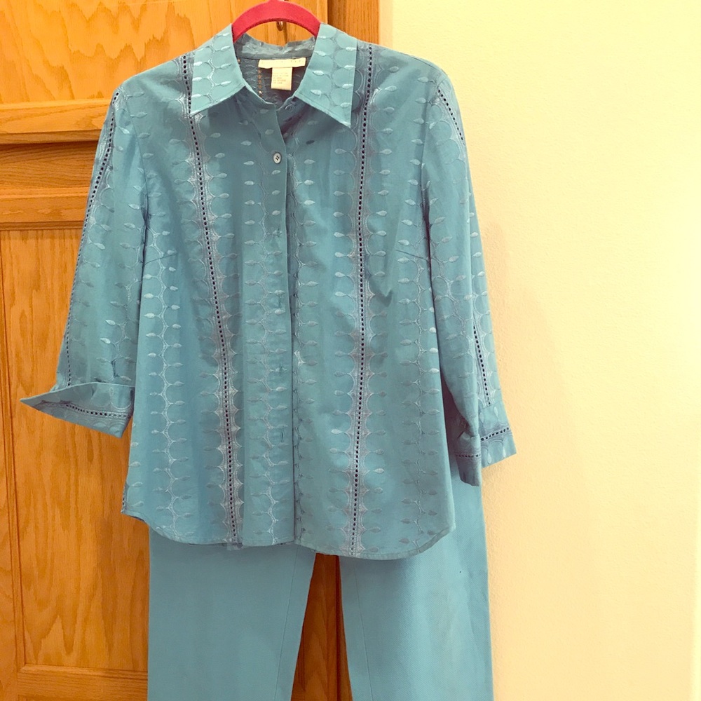 Doncaster Pant Suit, no tags but never worn.