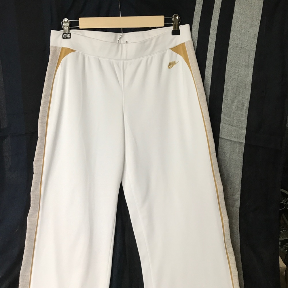 Nike training pants size M