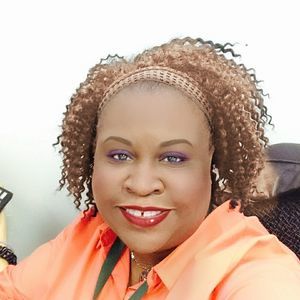 Meet your Posher, Taunja