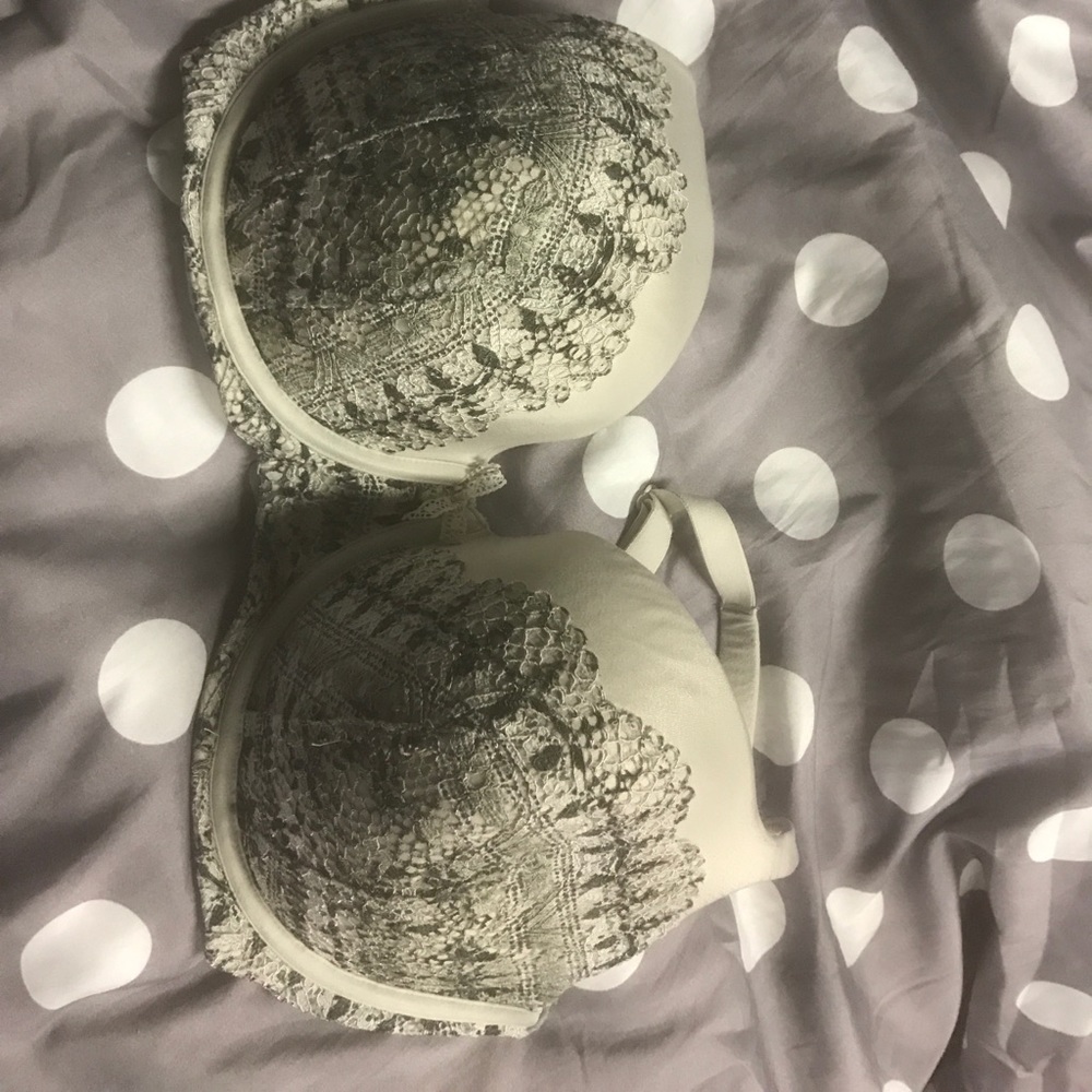 Victoria’s Secret bra