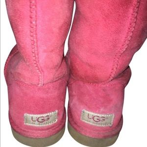 Classic Ugg Australia Red
