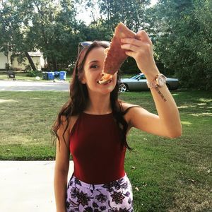 Meet your Posher, Kayla