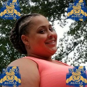 Meet your Posher, Mia