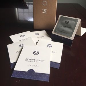 Monat Rejuveniqe oil sample set