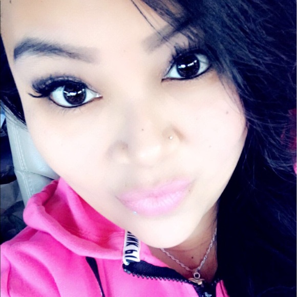 Meet your Posher, Cristal - Picture 1 of 1