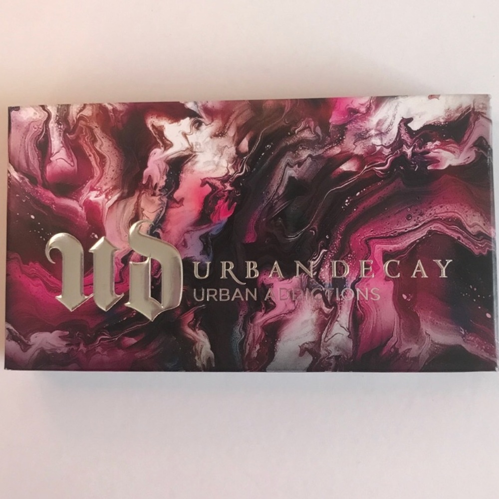 Urban Decay Urban Addictions eyeshadow pallet