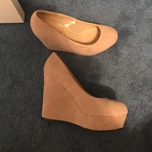 suede beige wedge pumps