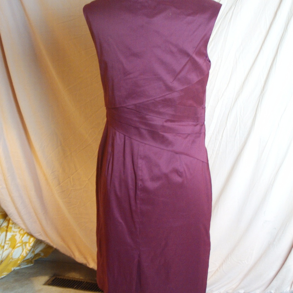 Sleeveless Ann Taylor plum dress lined Size 6