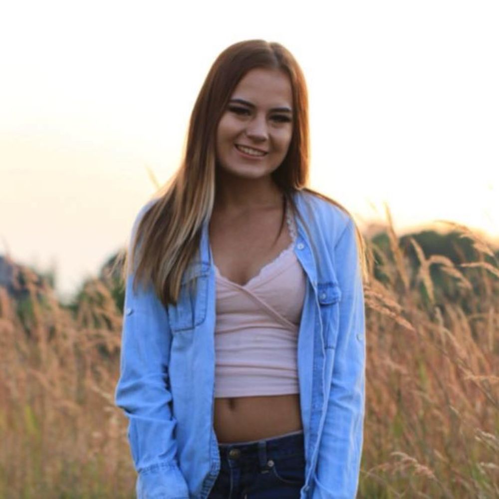 Meet your Posher, Emma