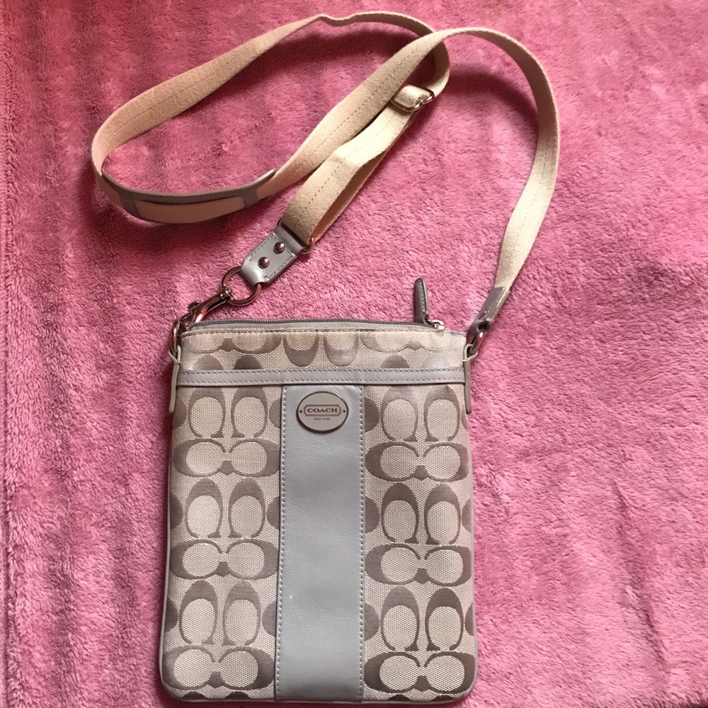 COACH CROSS BODY