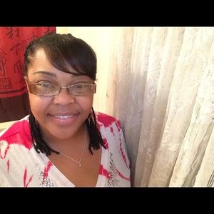 Meet your Posher, Sherry