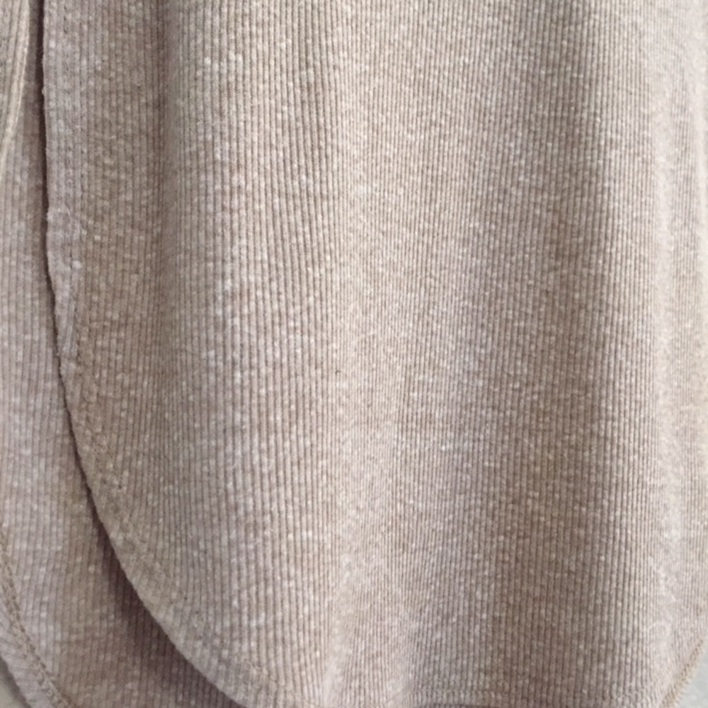 Long Sleeve Side-Slit Top - Picture 4 of 5