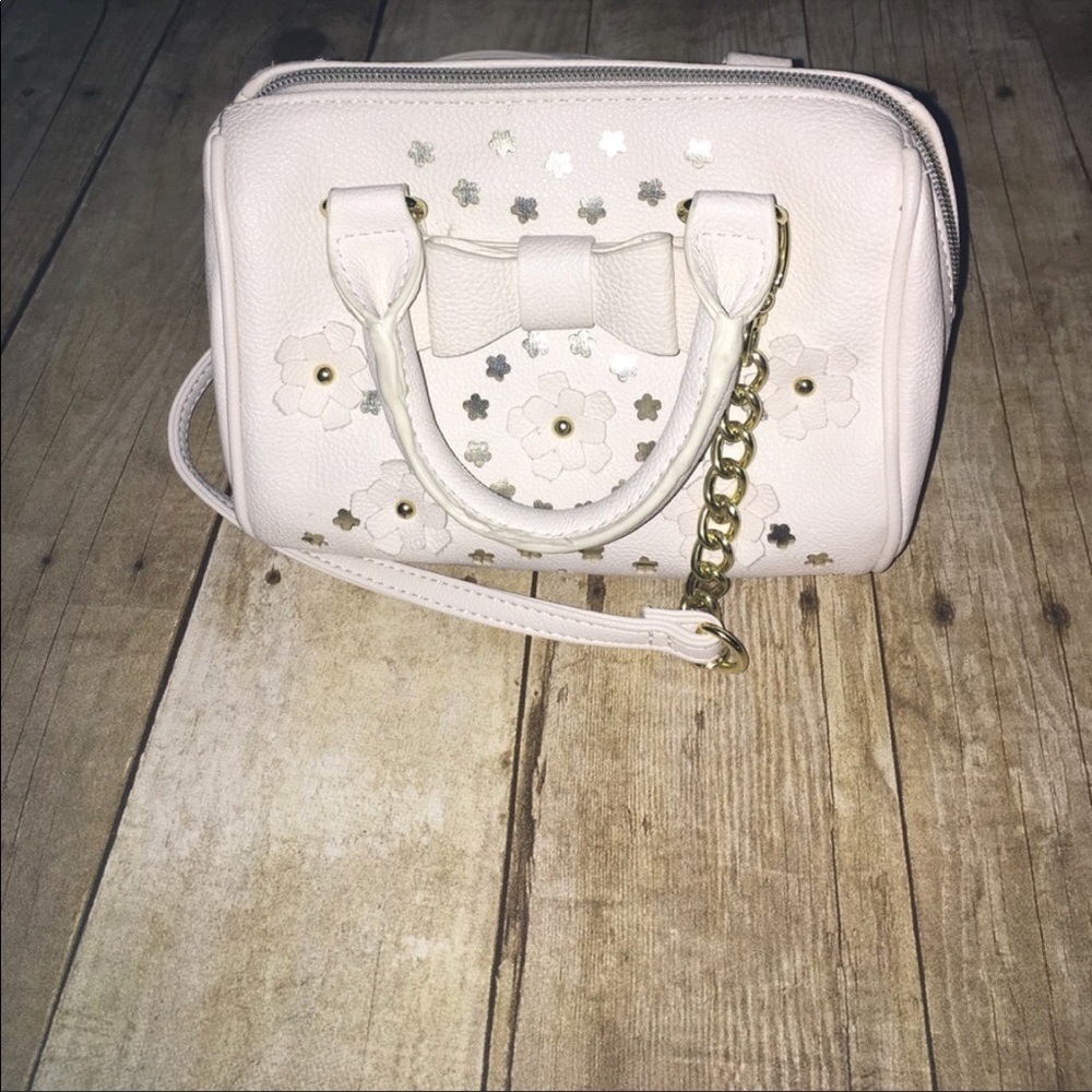 Betsey Johnson bow bag