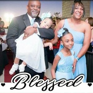 Meet your Posher, Victor dave