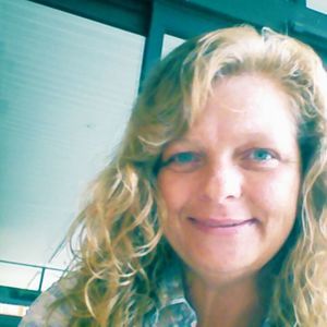 Meet your Posher, Debra