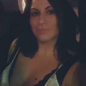 Meet your Posher, Adriana