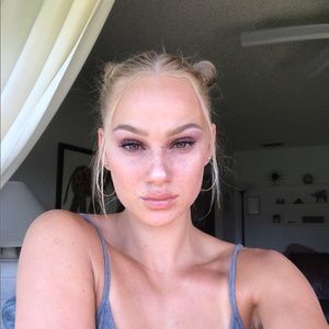 Meet your Posher, Tessa