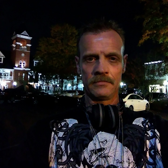 Meet your Posher, Paul - Picture 1 of 1