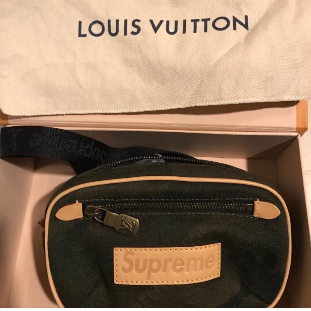 Louis Vuitton SUPREME camo fanny pack